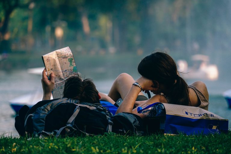 10 Free Travel Blog WordPress Themes 2018